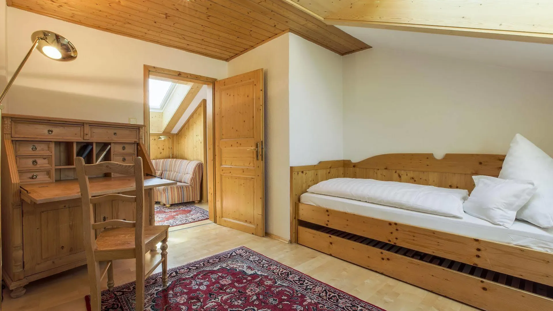 אמברג Hotel Brunner