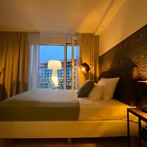 Appart hôtel Paragon ***